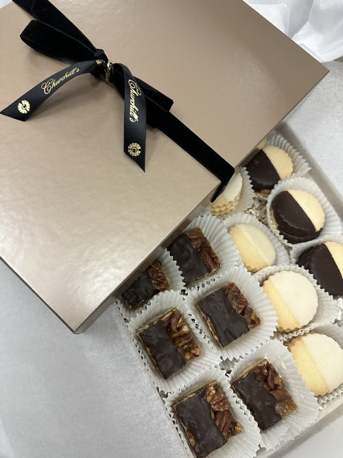 Gift Box $89.95-Classic89.95-Contains 30 shortbread cookies and 20 pecan bars-toronto-gifting-churchills-fine-gourmet-gifts